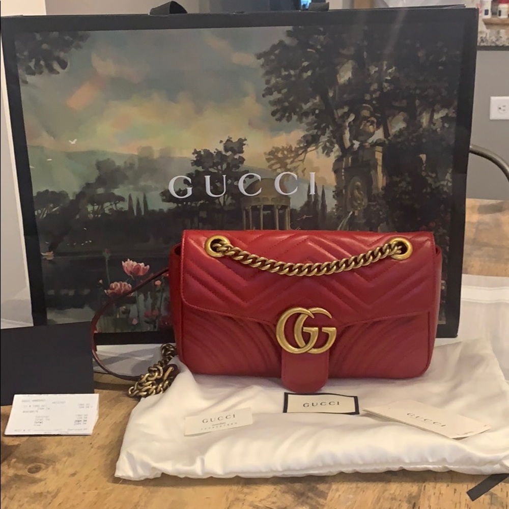 Gucci Marmont Small Matelasse Shoulder Bag Red